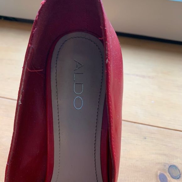 Aldo / Red / Rounded Toe / High Heels - Picture 5 of 10
